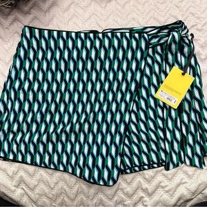 NWT Diane von Furstenberg x Target Side Wrap Arrow Geo Green Mini Skort Large